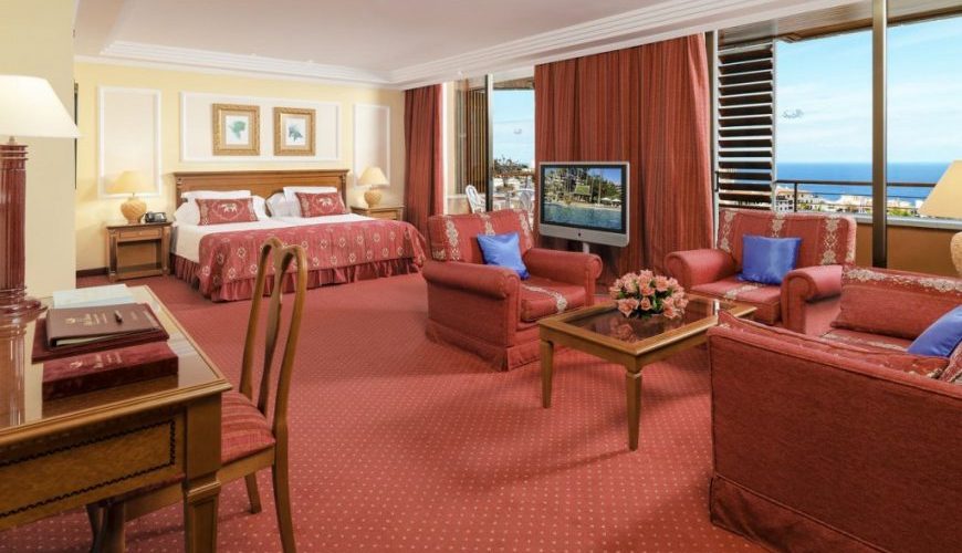 Si estas pensando en hacer una escapadas, unas vacaciones o viaje para jugar al golf, Visita viajealgolf.com ahora