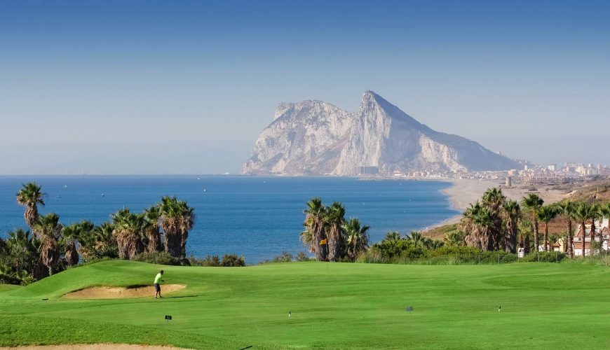 Si estas pensando en hacer una escapadas, unas vacaciones o viaje para jugar al golf, Visita viajealgolf.com ahora