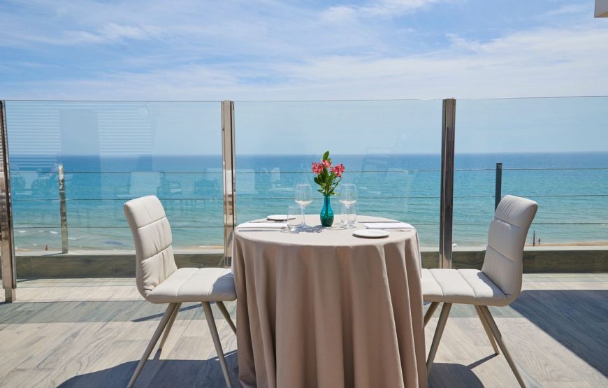 Hotel Meridional**** / 3 green fees en Golf El Plantio/ Golf Alicante/La Marquesa Golf + 2 Visitas