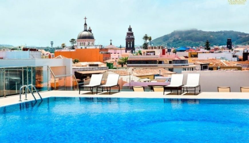 Si estas pensando en hacer una escapadas, unas vacaciones o viaje para jugar al golf, Visita viajealgolf.com ahora