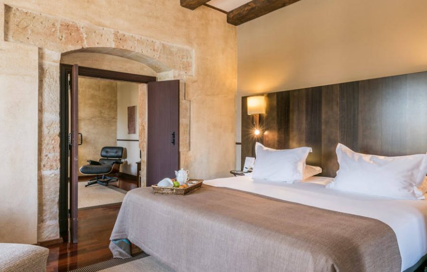 Hospes Palacio de San Esteban 5*****+1 Green Fee Zarapicos +1 Green Fee en Villamayor+Excursión en Salamanca – Golf en Salamanca