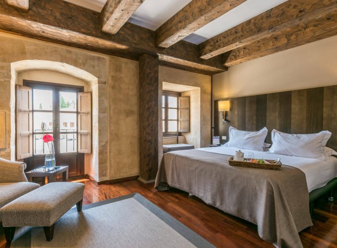 Si estas pensando en hacer una escapadas, unas vacaciones o viaje para jugar al golf, Visita viajealgolf.com ahora