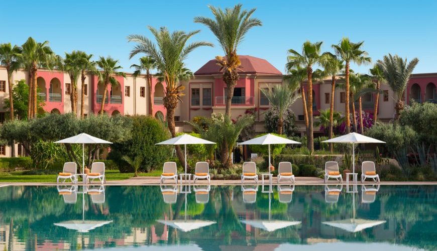 Si estas pensando en hacer una escapadas, unas vacaciones o viaje para jugar al golf, Visita viajealgolf.com ahora
