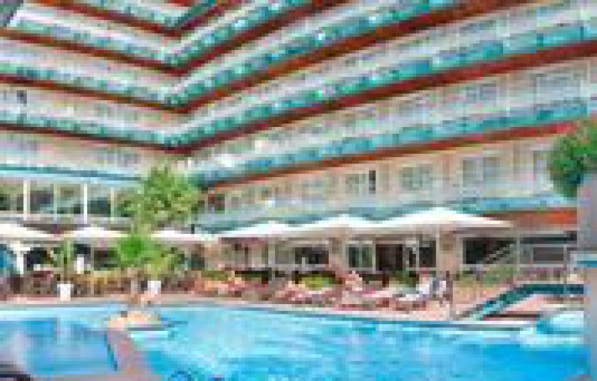 Kaktus Hotel 5*****+Green Fee La Roca+ GF Sant Vicenc de Montalt Golf+GF Llavaneras+Excursión Barcelona