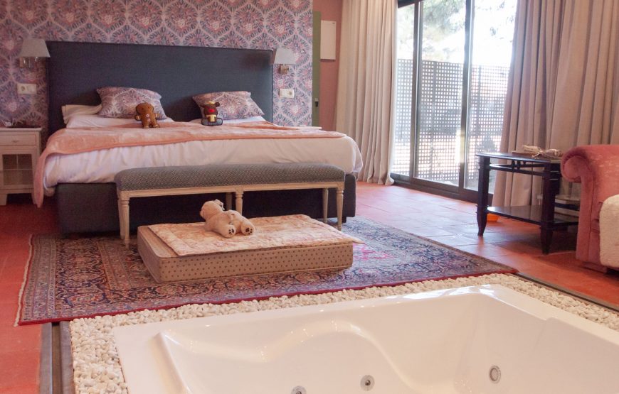 Hotel Boutique Cuenca+ 2 GF Club de Golf Cuenca+Visita Cuenca