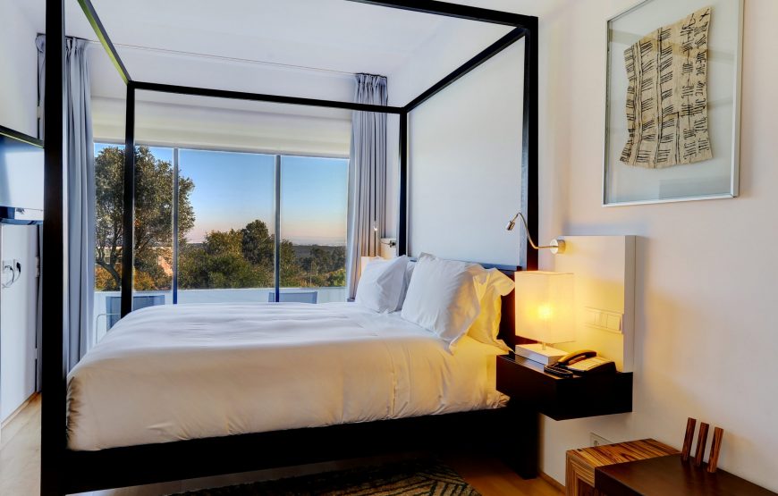 Bom Sucesso Resort | Hotel Golf  5***** + 3 Green Fee + Visita a Lisboa