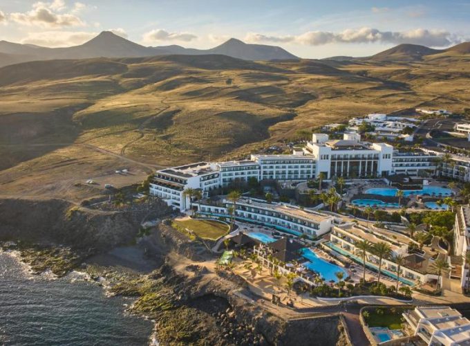 Si estas pensando en hacer una escapadas, unas vacaciones o viaje para jugar al golf, Visita viajealgolf.com ahora