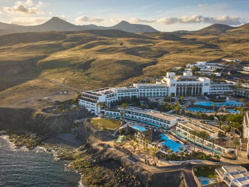 Si estas pensando en hacer una escapadas, unas vacaciones o viaje para jugar al golf, Visita viajealgolf.com ahora