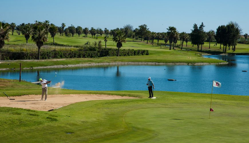 Si estas pensando en hacer una escapadas, unas vacaciones o viaje para jugar al golf, Visita viajealgolf.com ahora