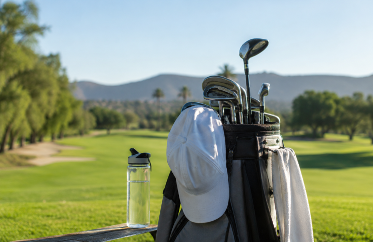 Si estas pensando en hacer una escapadas, unas vacaciones o viaje para jugar al golf, Visita viajealgolf.com ahora